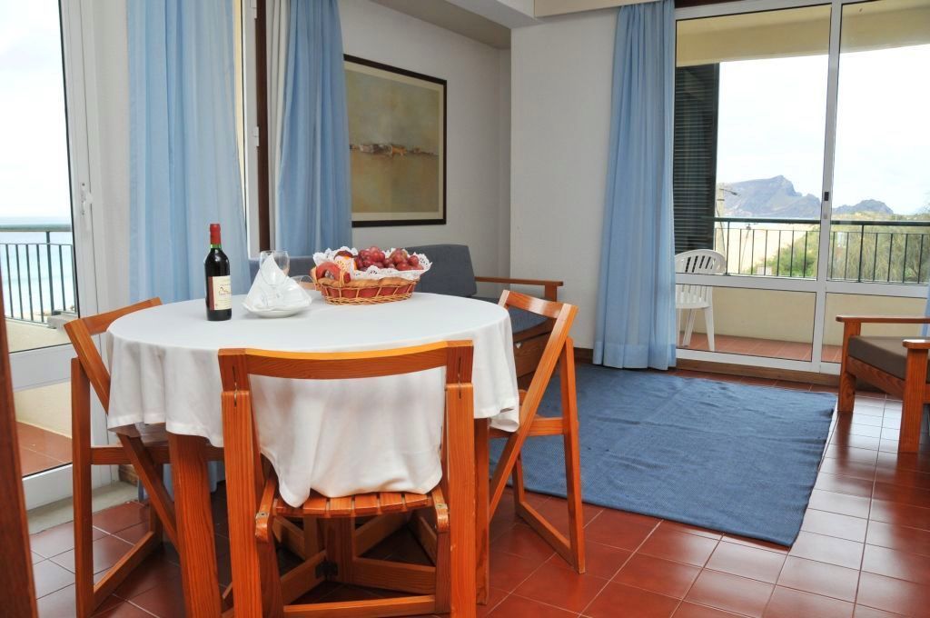 Vila Baleira Suites 포르투산투 객실 사진